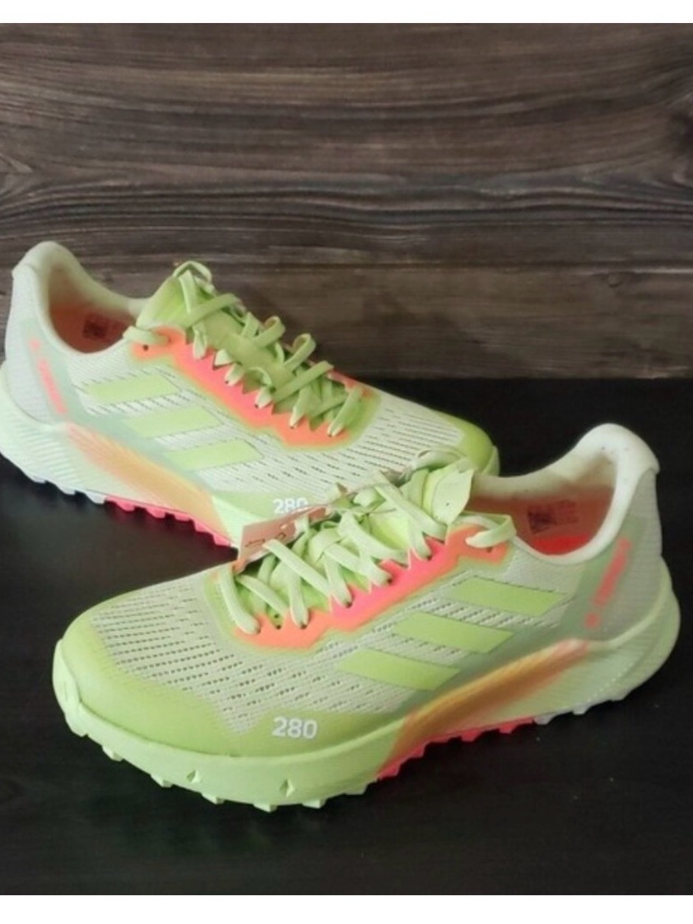 NWT Adidas Terrex Agravic Flow Womens Trail Running Shoes Outdoor Neon